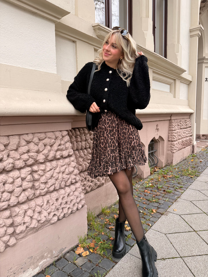 Kurzer Oversize Cardigan mit goldenen Manschettenknöpfen Claire (Teddystoff)