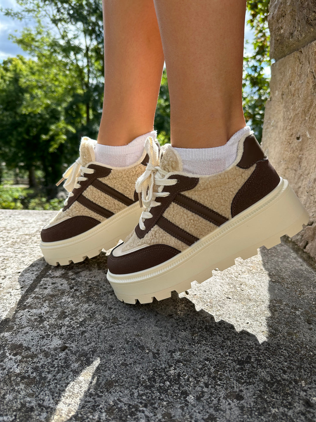 Plateau Sneaker mit Teddyfell