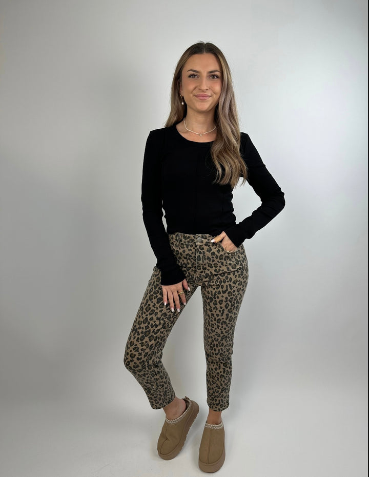 MOM JEANS MIT LEOPRINT (2772) GR. XS/34 (EINZELTEIL)