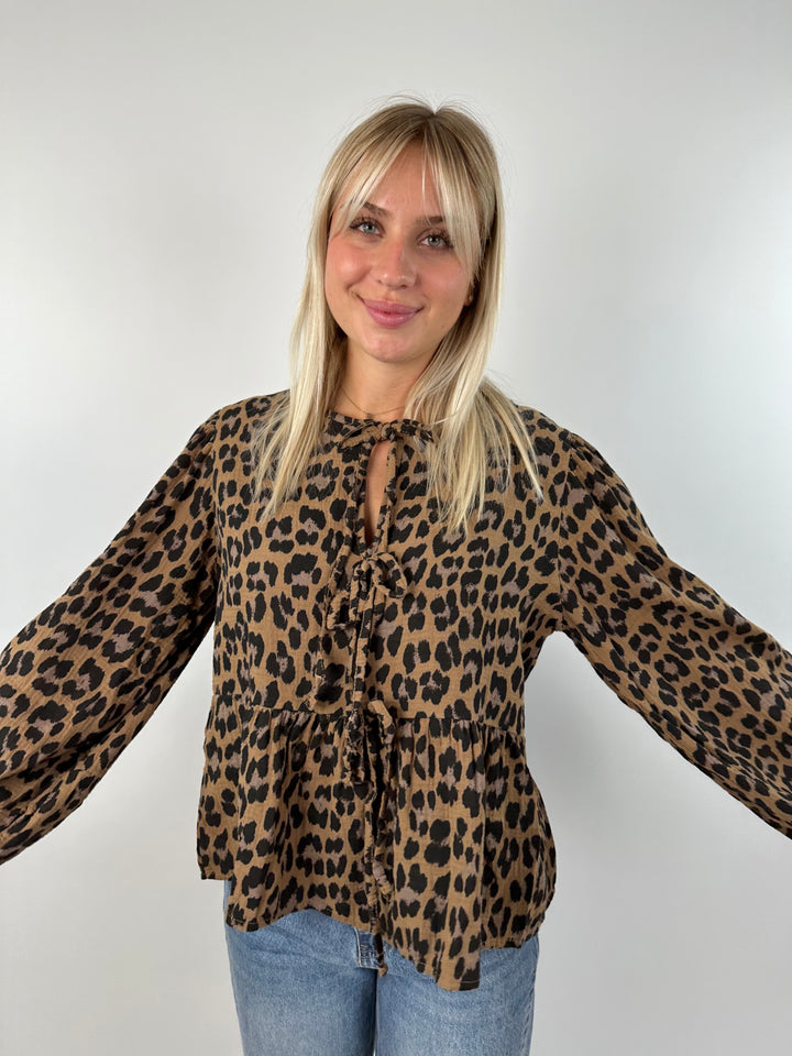 Bluse zum Binden mit Leoprint (lange Ärmel)