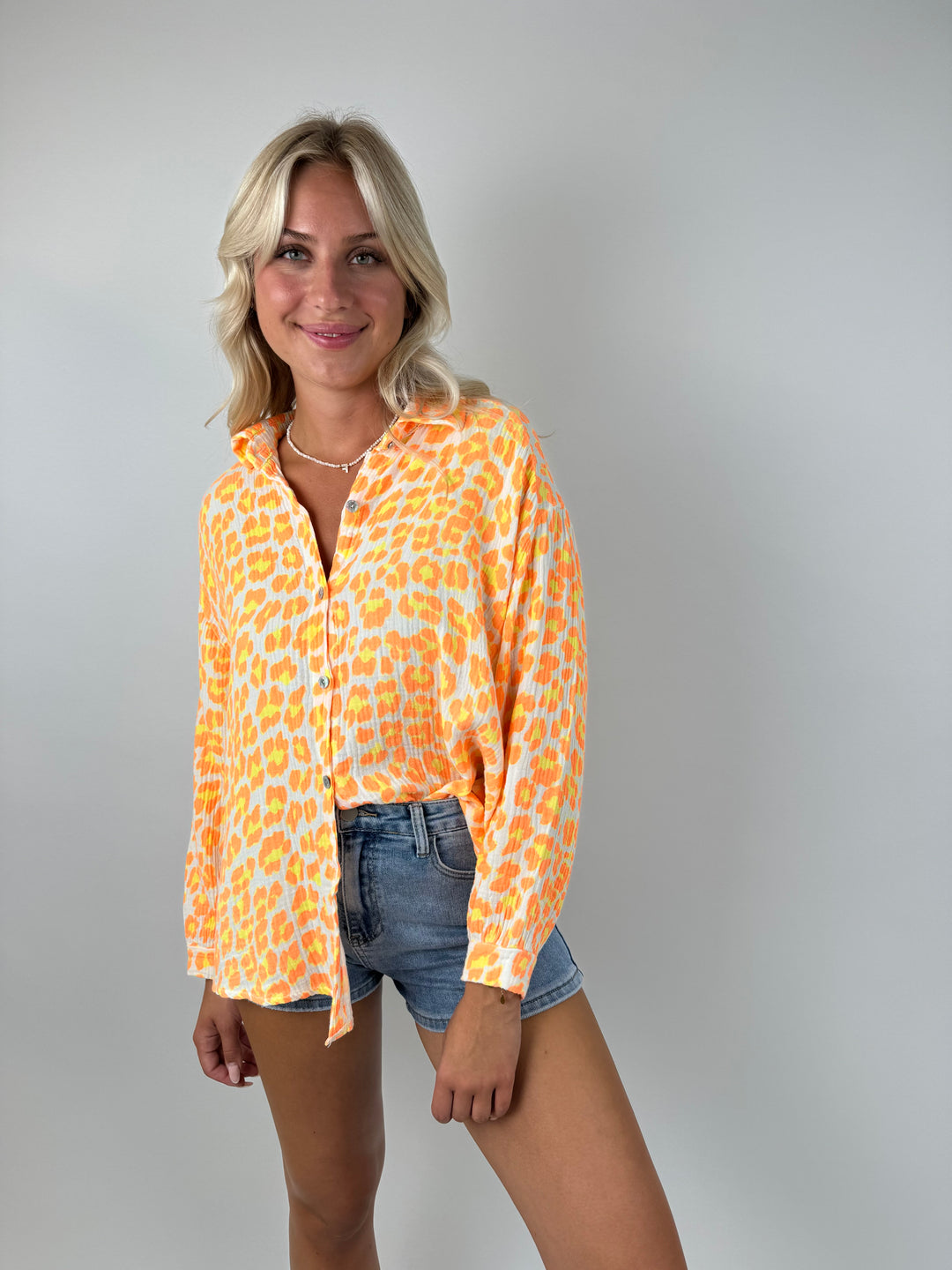 Kurzes Blusenhemd aus Musselin Neon Wild