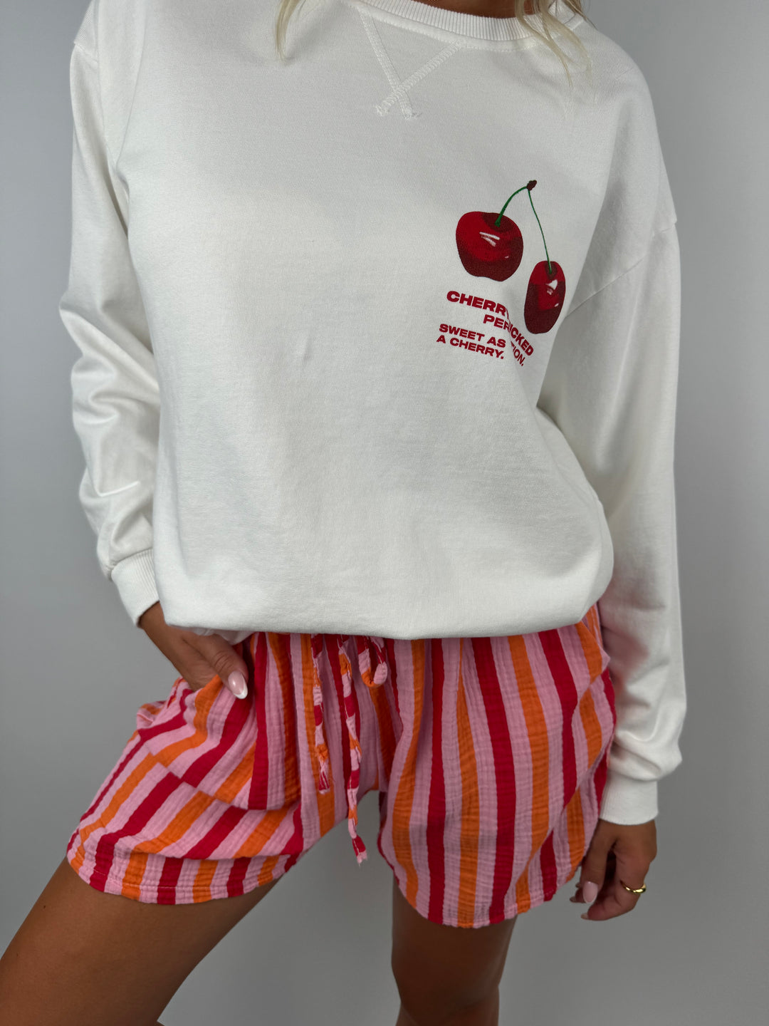 Sweater Cherry weiß One Size (EINZELTEIL)