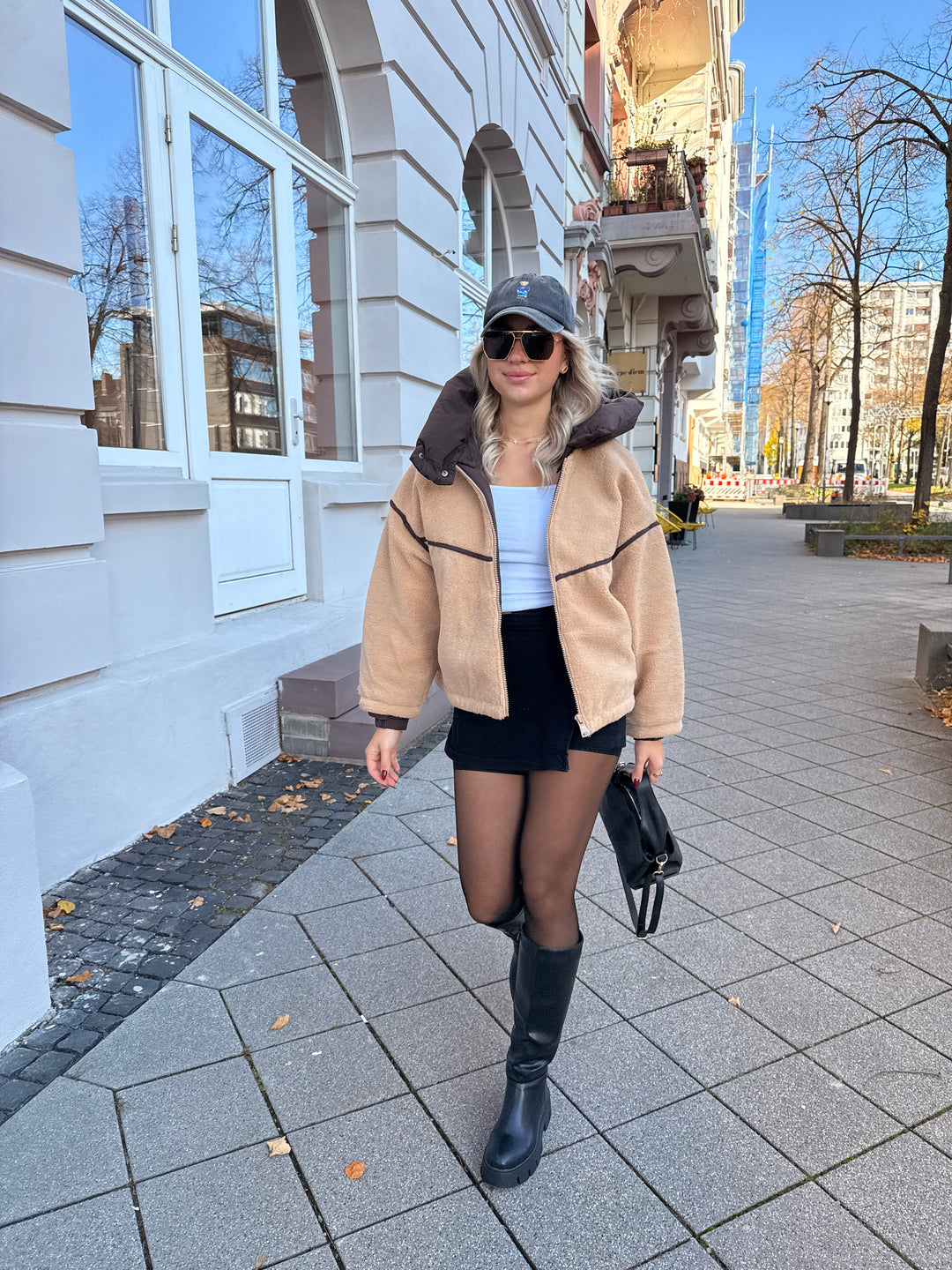 Teddyjacke mit abnehmbarer Kapuze