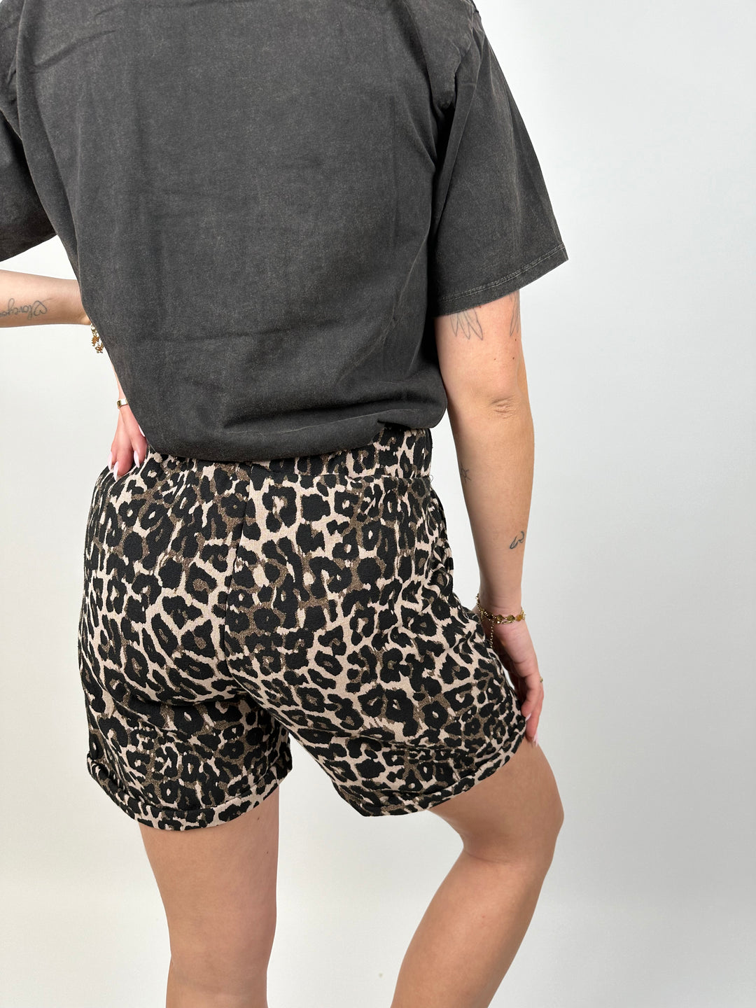 Shorts mit Leoprint Wild Walk