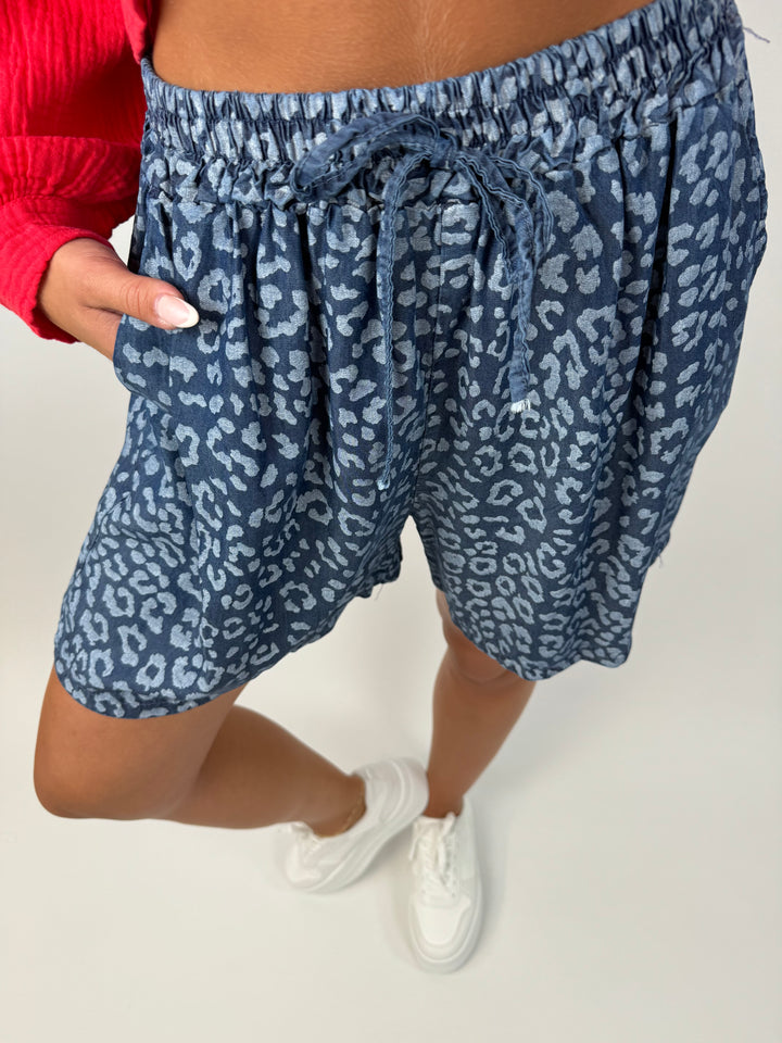 Shorts mit Leoprint Denim Summer