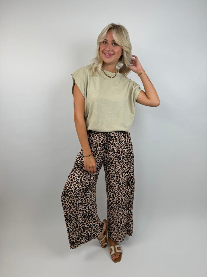 Lockere Hose aus Viskose mit Leoprint Mary